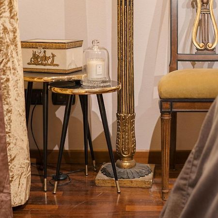 פסקיארה דל גארדה Napule...E Apartments מראה חיצוני תמונה