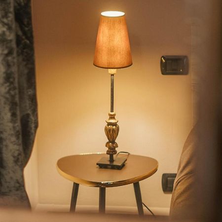 פסקיארה דל גארדה Napule...E Apartments מראה חיצוני תמונה