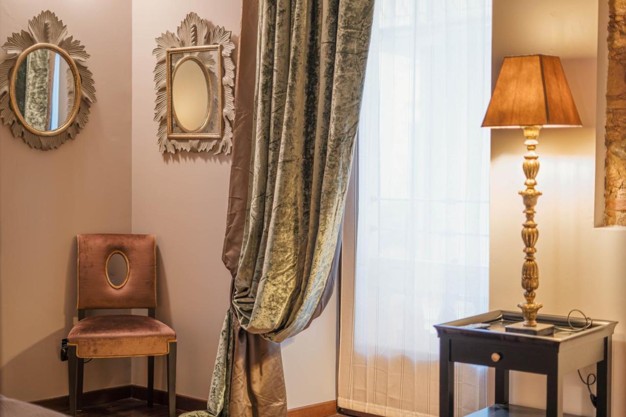 פסקיארה דל גארדה Napule...E Apartments מראה חיצוני תמונה