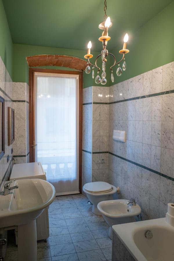 פסקיארה דל גארדה Napule...E Apartments מראה חיצוני תמונה