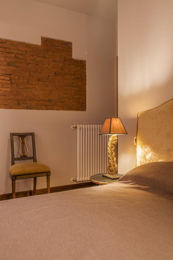 פסקיארה דל גארדה Napule...E Apartments מראה חיצוני תמונה